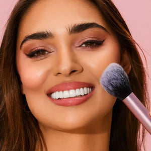 Makeup Brushes & Beauty Blender Set | مجموعة فرش المكياج والإسفنجة