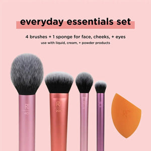 Makeup Brushes & Beauty Blender Set | مجموعة فرش المكياج والإسفنجة